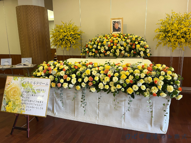 多摩境で展示したオリジナルの花祭壇