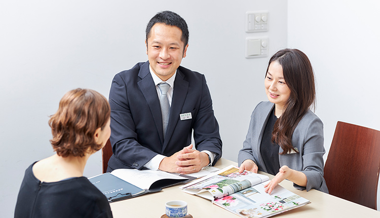 葬儀の流れ 親族との打ち合わせ 葬儀 葬式 家族葬なら日比谷花壇のお葬式