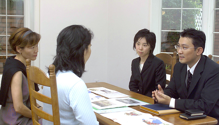お別れの会 お別れの会の詳しい流れ 葬儀 葬式 家族葬なら日比谷花壇のお葬式